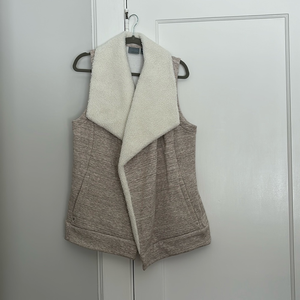 Athleta Vest, Oatmeal Color with Pockets, size L